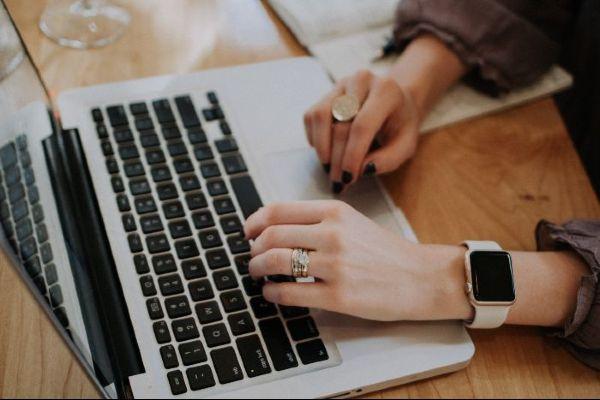 Feeling burnt out? Here’s 6 ways to get you out of your Work From Home rut