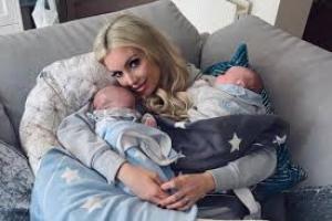 Rosanna Davison spills on twin life, pandemic pregnancy and self-employment