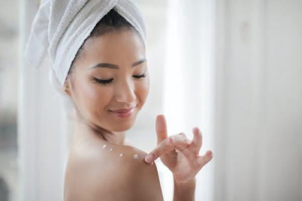 Traveling light? Dr. Hauschka’s travel size skincare is your go-to