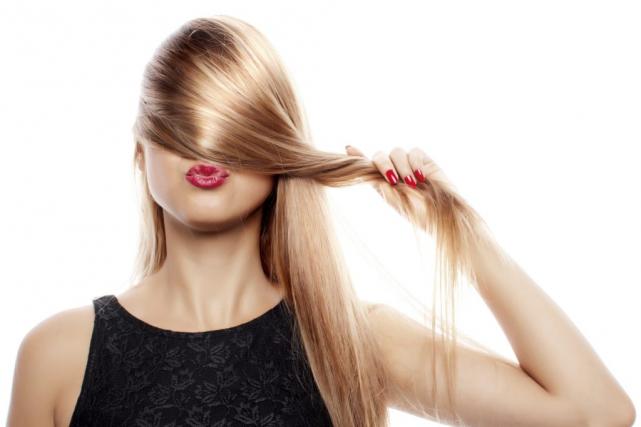 Protect your hair from within this summer with Perfectil Hair Crush Gummies