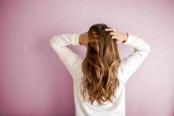 Want that salon-shiny look? This apple cider vinegar shampoo could be the answer
