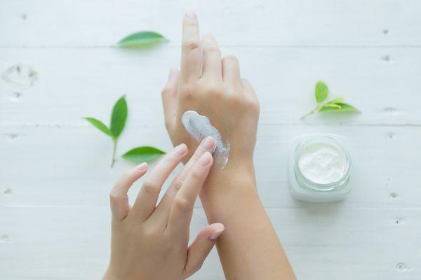 How to incorporate Hyaluronic Acid into your everyday skincare routine