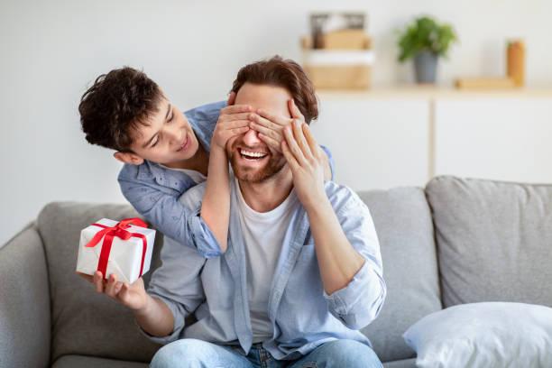 Give your dad a gift hell thank you for this Fathers Day.