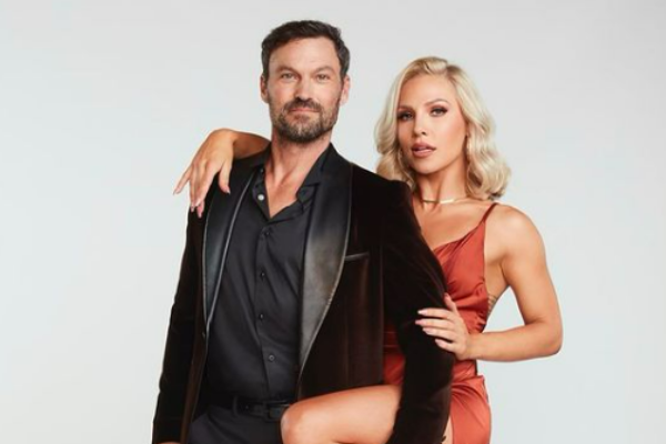 Beverly Hills, 90210 star Brian Austin Green announces birth of son with Sharna Burgess